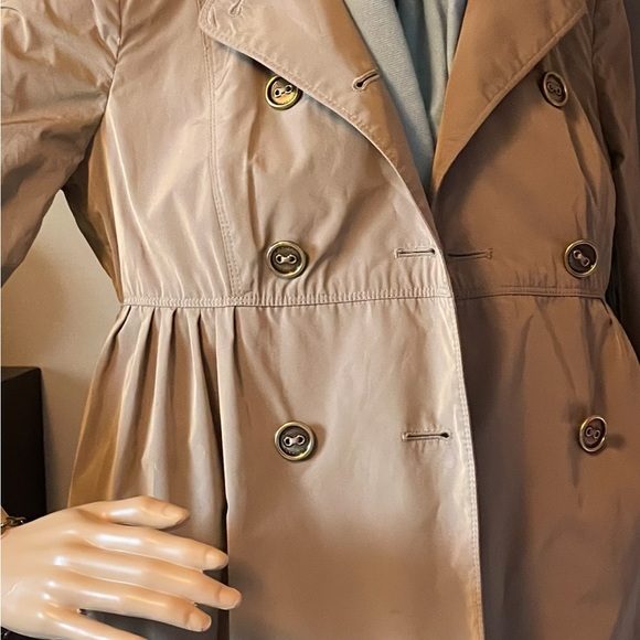 Burberry London Light Jacket - Picture 2 of 5